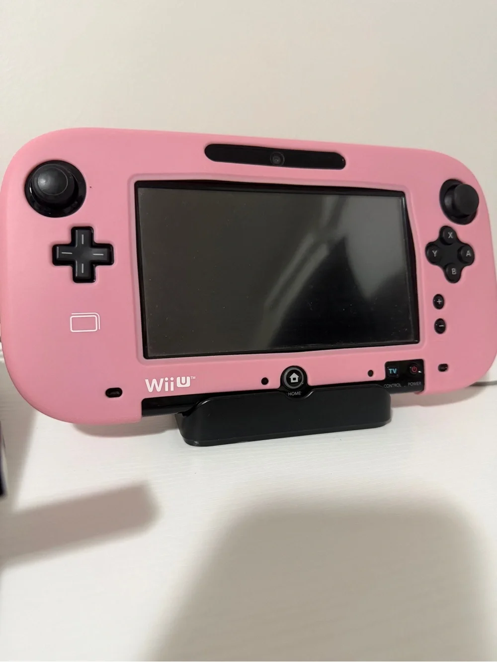 Nintendo Wii U Pink GamePad with Accessories